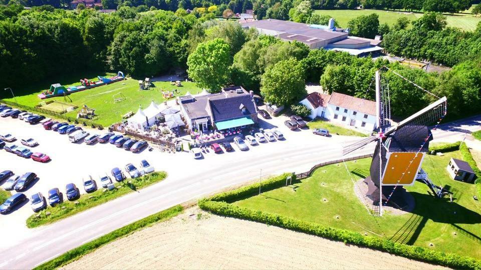Molenaarswoning Beek  Exterior photo